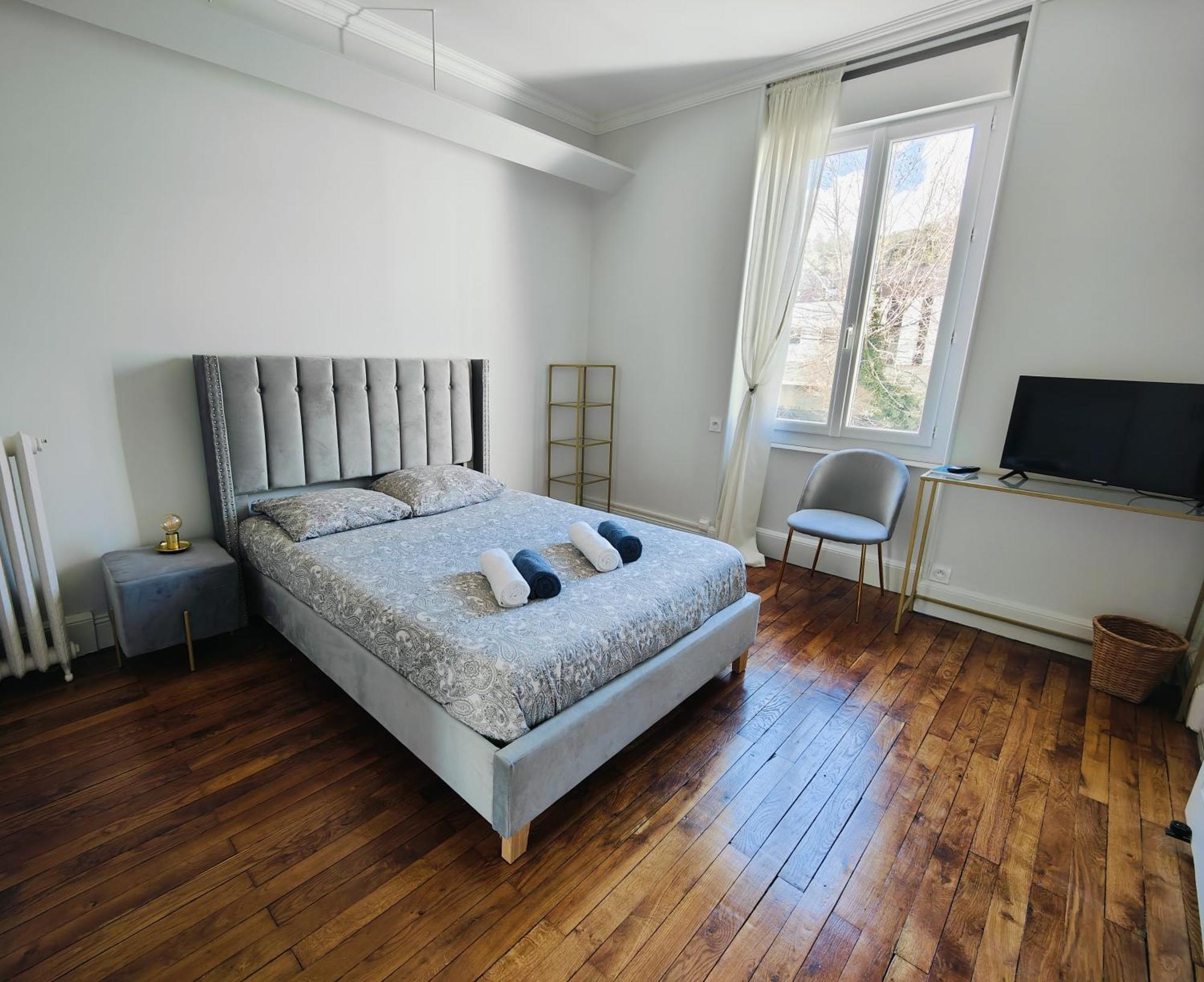 Self-Checkin Town House - Rooms To Rent In A Beautiful Modern Town House - Not A Hotel - Location De Chambres Avec Arrivee En Autonomie - Extra Fee For Sheets And Towels - Private Parking - Check Your Plateform Inbox And Follow Check-In Instructions Saint-Romain-en-Gal Екстер'єр фото
