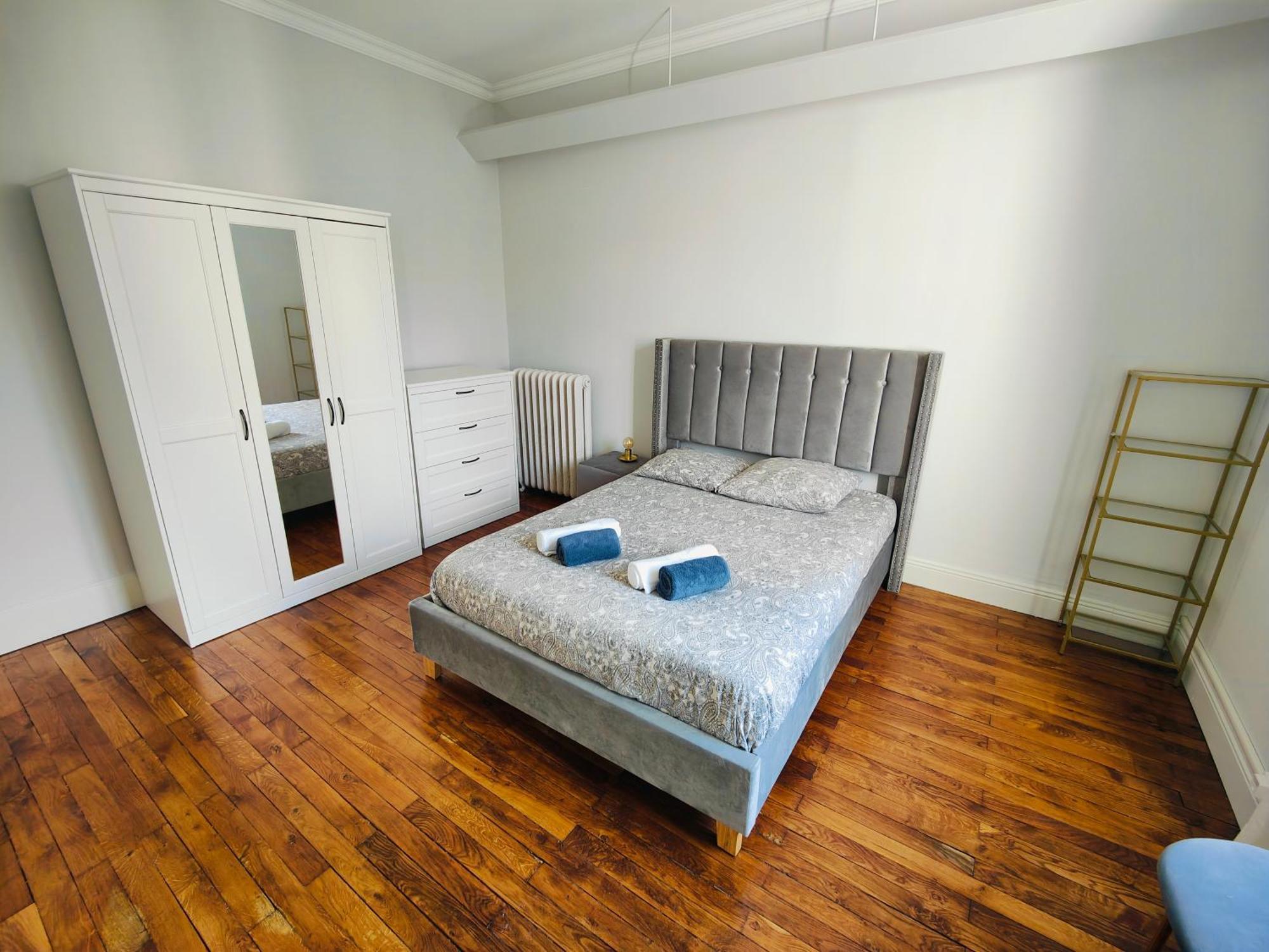 Self-Checkin Town House - Rooms To Rent In A Beautiful Modern Town House - Not A Hotel - Location De Chambres Avec Arrivee En Autonomie - Extra Fee For Sheets And Towels - Private Parking - Check Your Plateform Inbox And Follow Check-In Instructions Saint-Romain-en-Gal Екстер'єр фото
