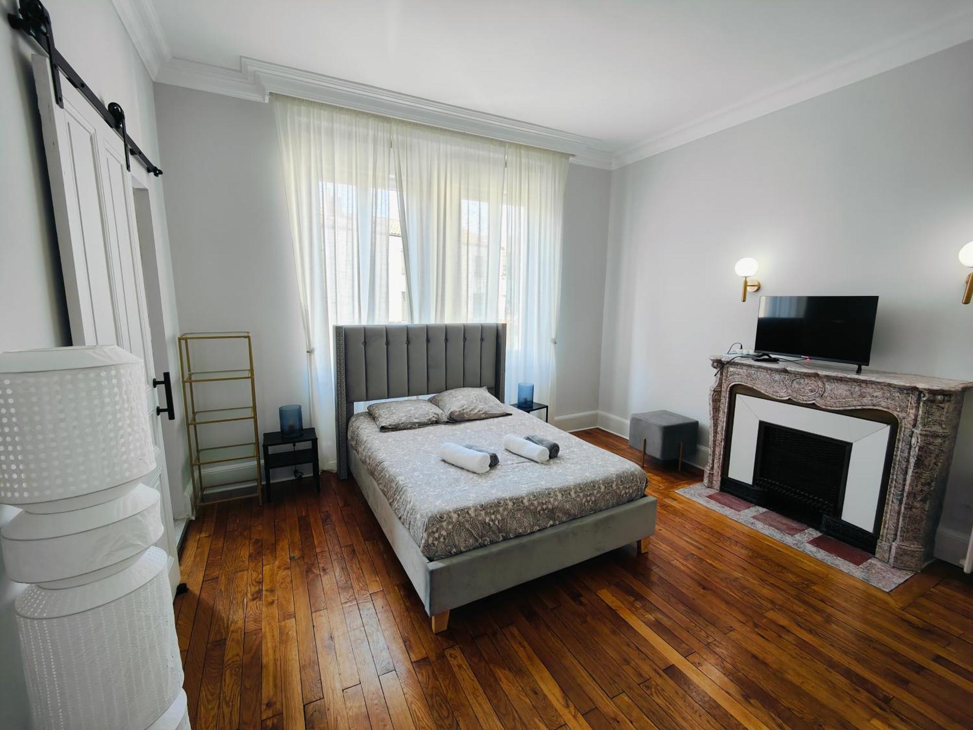 Self-Checkin Town House - Rooms To Rent In A Beautiful Modern Town House - Not A Hotel - Location De Chambres Avec Arrivee En Autonomie - Extra Fee For Sheets And Towels - Private Parking - Check Your Plateform Inbox And Follow Check-In Instructions Saint-Romain-en-Gal Екстер'єр фото