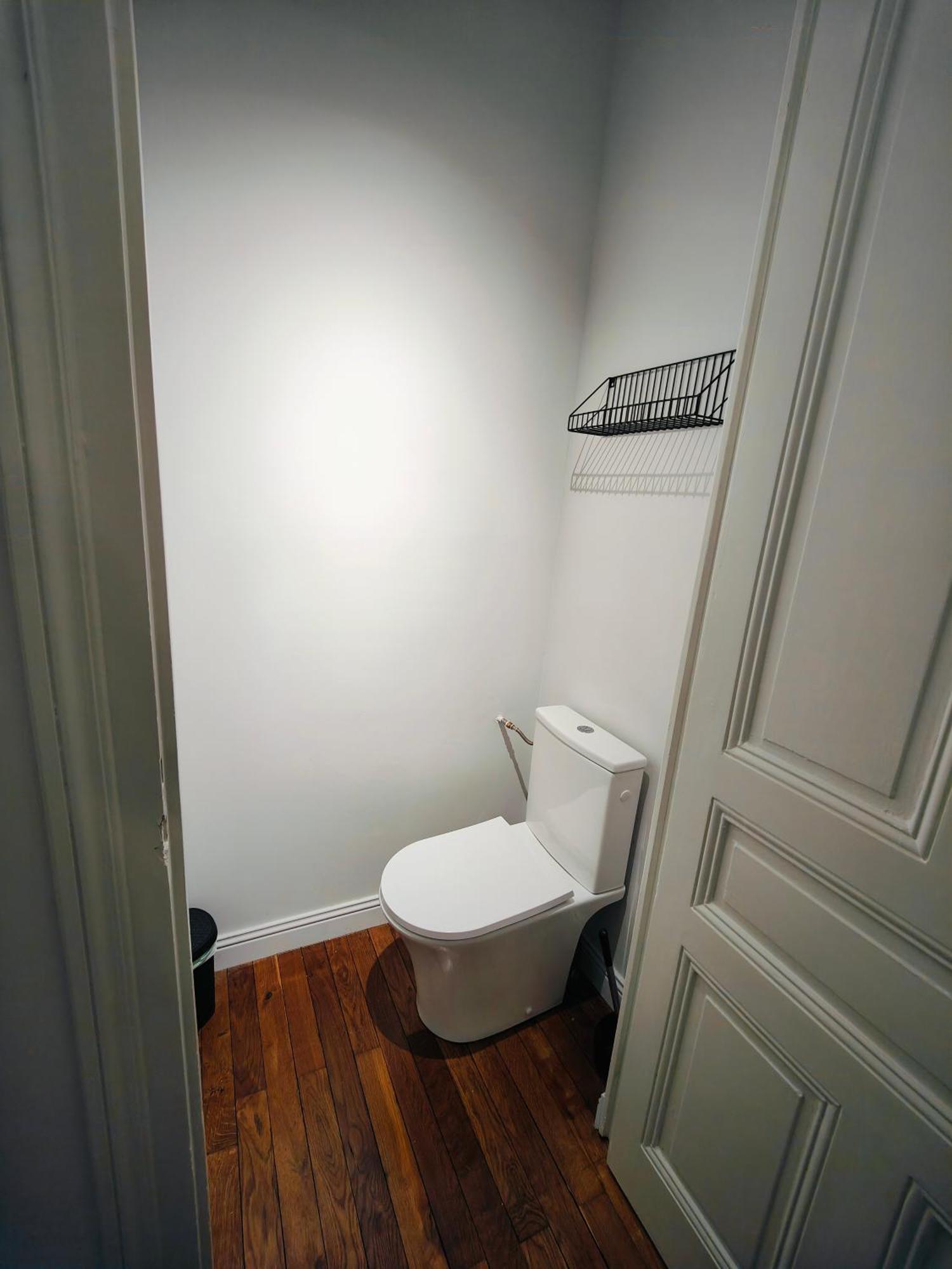 Self-Checkin Town House - Rooms To Rent In A Beautiful Modern Town House - Not A Hotel - Location De Chambres Avec Arrivee En Autonomie - Extra Fee For Sheets And Towels - Private Parking - Check Your Plateform Inbox And Follow Check-In Instructions Saint-Romain-en-Gal Екстер'єр фото