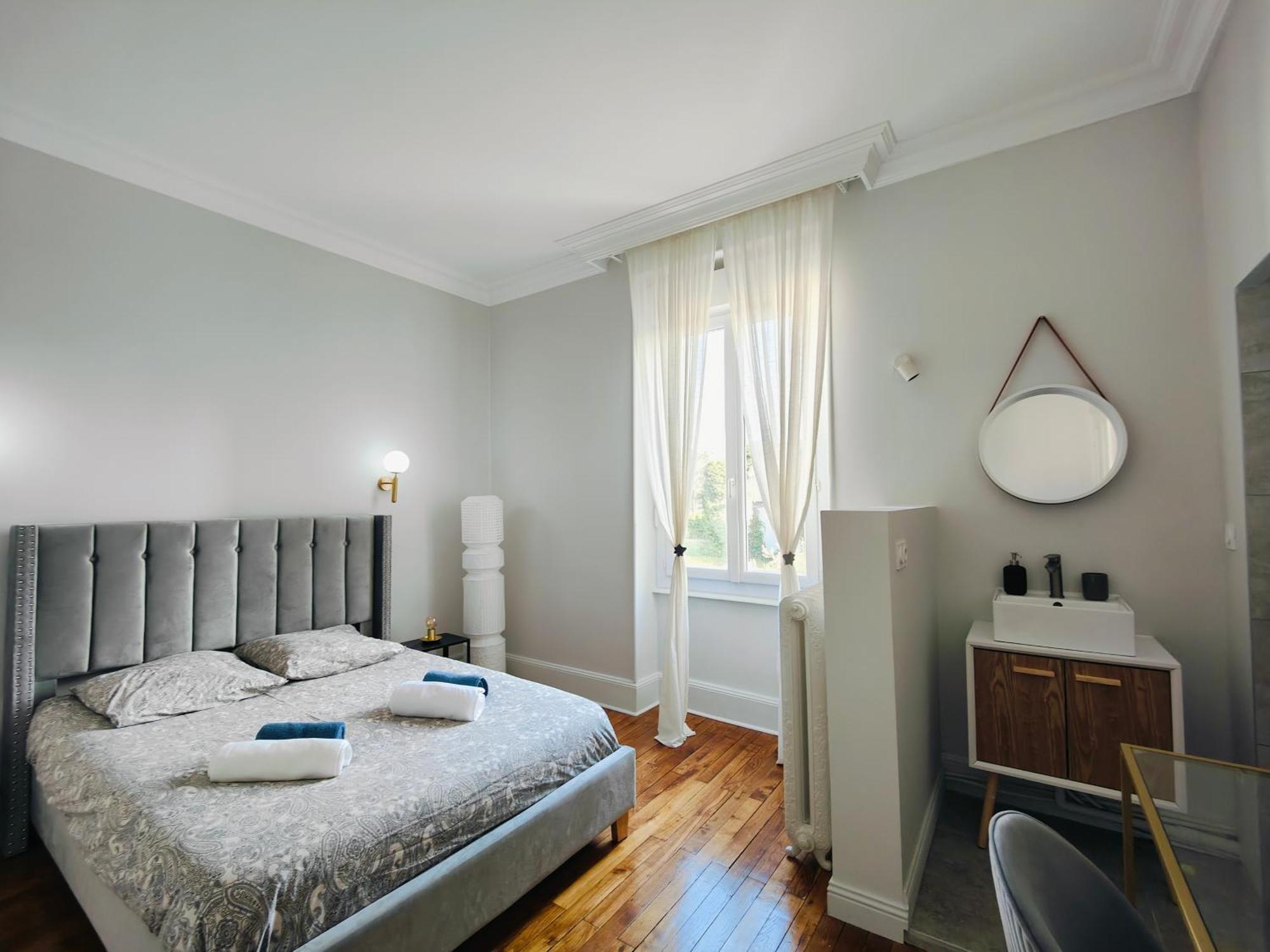 Self-Checkin Town House - Rooms To Rent In A Beautiful Modern Town House - Not A Hotel - Location De Chambres Avec Arrivee En Autonomie - Extra Fee For Sheets And Towels - Private Parking - Check Your Plateform Inbox And Follow Check-In Instructions Saint-Romain-en-Gal Екстер'єр фото