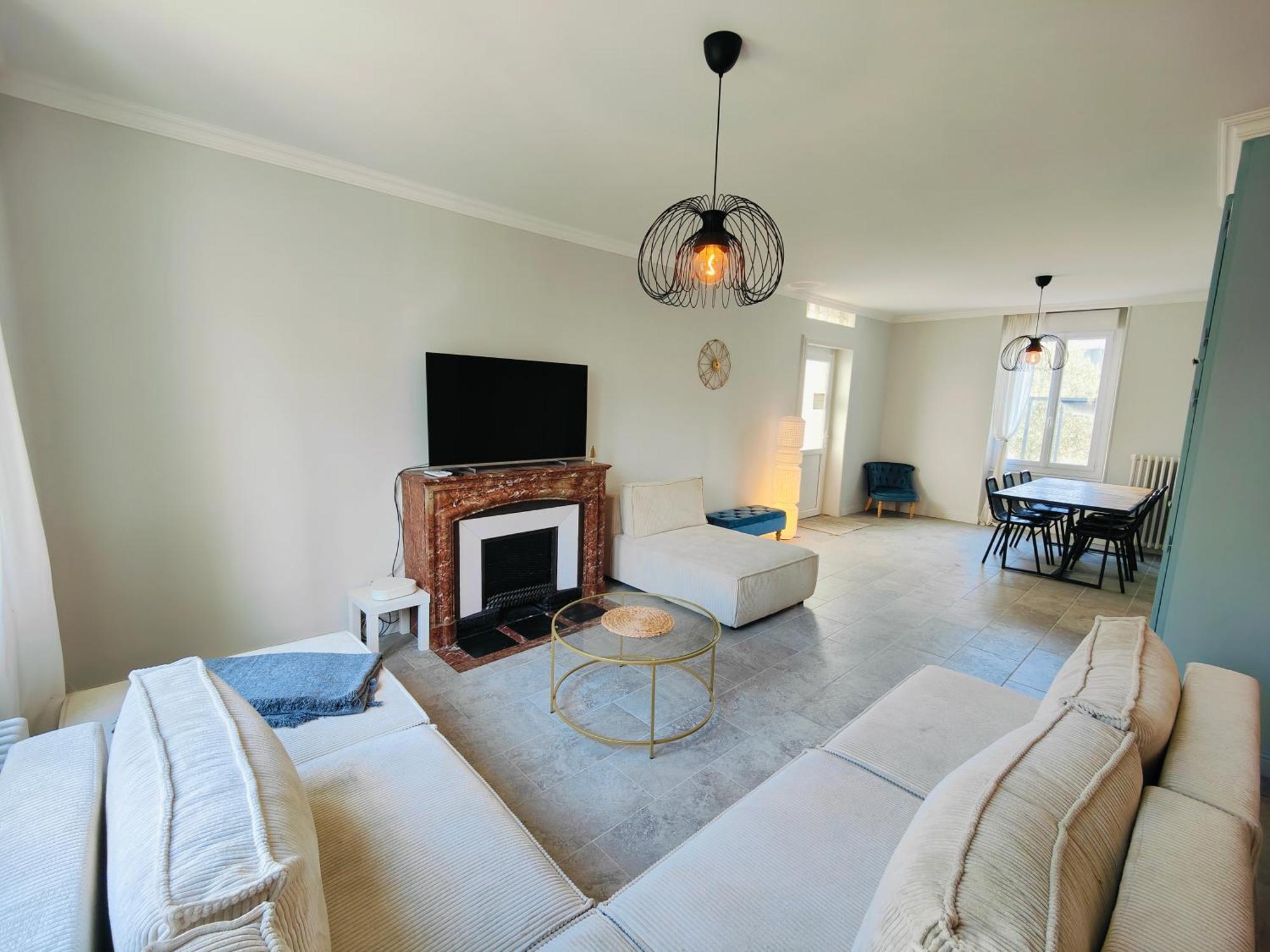 Self-Checkin Town House - Rooms To Rent In A Beautiful Modern Town House - Not A Hotel - Location De Chambres Avec Arrivee En Autonomie - Extra Fee For Sheets And Towels - Private Parking - Check Your Plateform Inbox And Follow Check-In Instructions Saint-Romain-en-Gal Екстер'єр фото